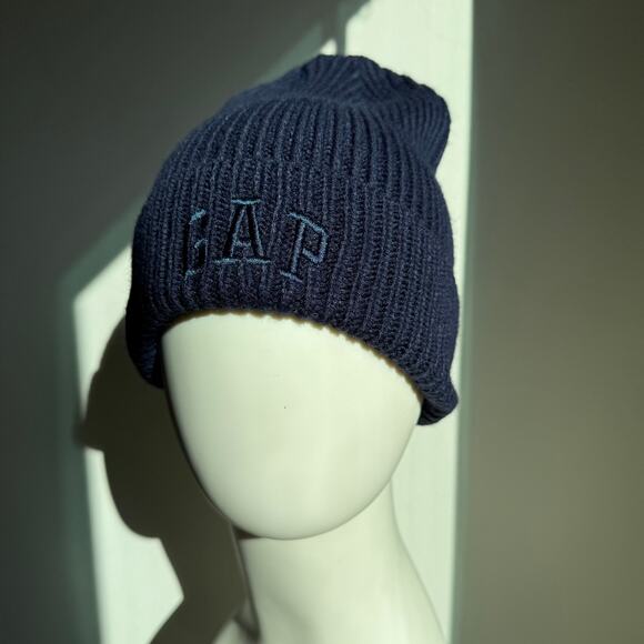 GAP Navy Knit Embroidered Logo Beanie Unisex – One Size - Picture 1 of 8